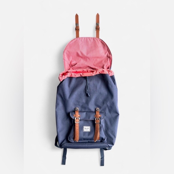 ebay herschel backpack little america Supply Co. The main compartment features a drawstring closure with an easy NWOT Herschel Little America Laptop